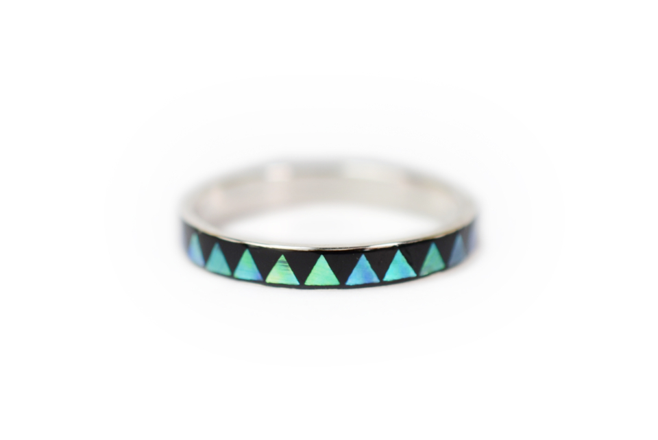 Grn Silver Rings 螺鈿シルバーリング ウロコ GRN - SAGARADEN.com